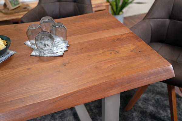 #akazienussbaumfarben #220x100 #u-gestellsilber